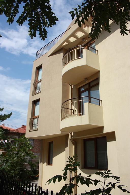 Hotel Milan Primorsko Exterior foto